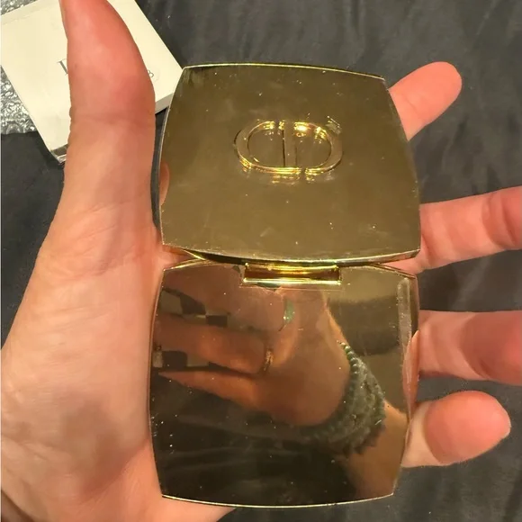 Dior Compact Mirror Double-Sided Mirror Gold Brand New (in wrapping) - Picture 15 of 16